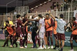 CAPIXABA: Desportiva vence a segunda e se garante nas semifinais