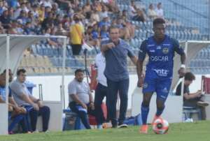 Paulistão Série A2: Técnico do São José vê disputa em aberto contra o Taubaté