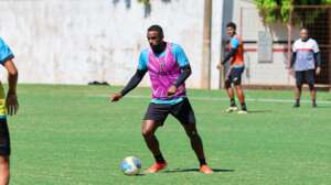 Apresentado no Botafogo-SP, Wesley Dias destaca experiência com Zanardi