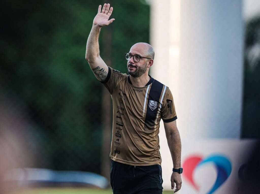 Paulistão Série A2: Votuporanguense anuncia saída de Rogério Corrêa