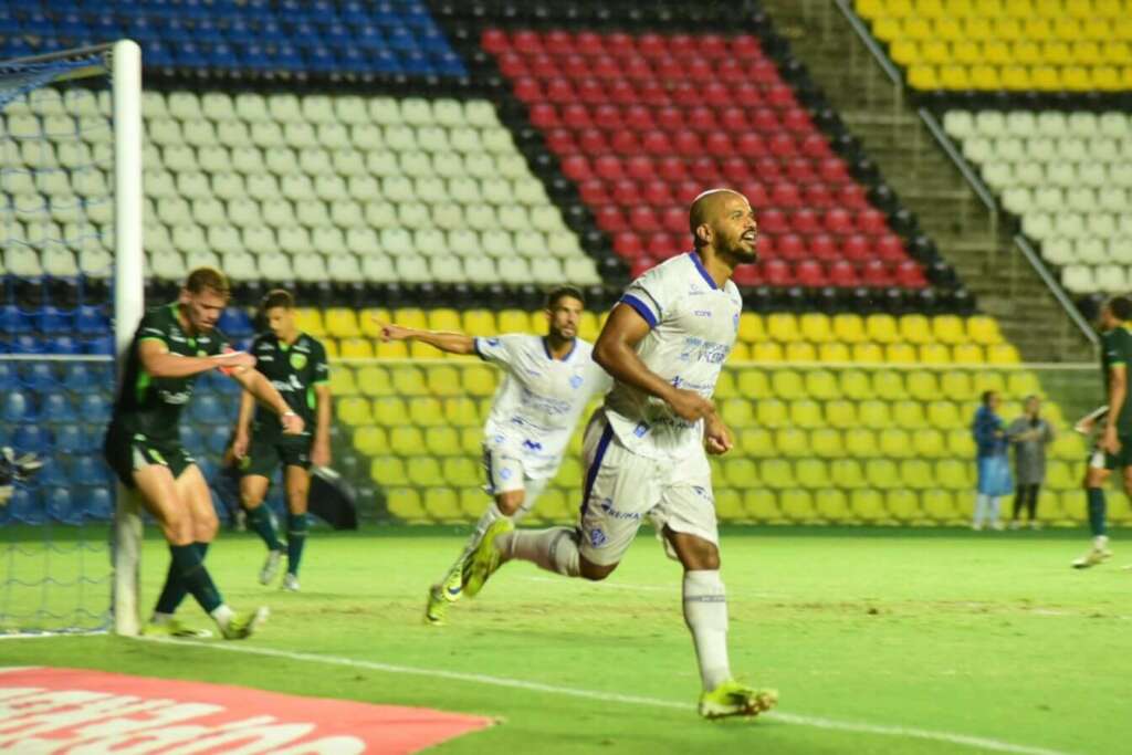CAPIXABA: Vitória tem vantagem; Rio Branco e Desportiva brigam por vaga