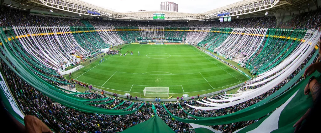 Como Palmeiras desmontou palco em 13 horas para ter 100% do público contra o Corinthians