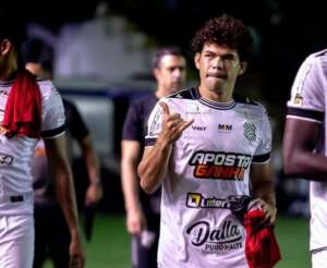 Camilo destaca confiança e entrega total do Figueirense para o clássico com o Avaí