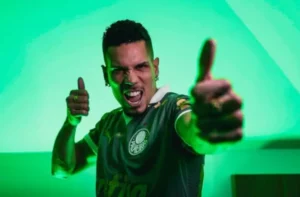 Paulinho, do Palmeiras, rejeita convite da Mangueira para desfilar na Sapucaí