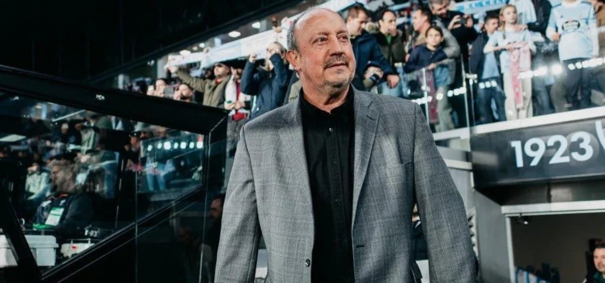Rafa Benítez fala sobre procura do Botafogo: ‘Ficou perto’