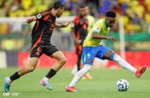 Brasil joga pro gasto e vence a Colômbia. Está perto da vaga