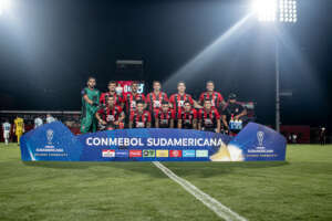 Pressionado, Vitória deve ter mudanças para encarar o Defensa y Justicia