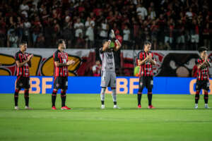 Vitória mostra evolução contra o Atlético-MG e ganha confiança