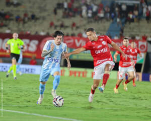 Vila Nova 1 x 0 Paysandu - Tigre faz jus ao fator casa e vence 1ª na Série B