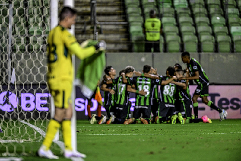 América-MG 1 x 0 Goiás - Miguelito marca e Coelho é vice-líder