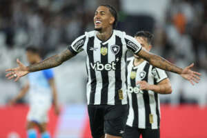 Botafogo 4 x 0 Capital-DF - Fogão faz dever de casa e antecipa vaga