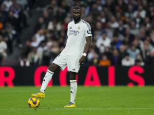 Rüdiger pede desculpas e Real Madrid expõe irritação após derrota para o Barcelona