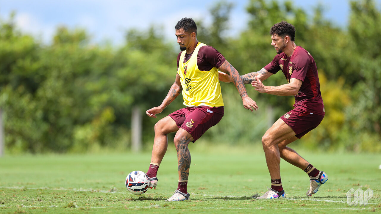 Athletico-PR x CRB – Duelo direto pela liderança da Série B