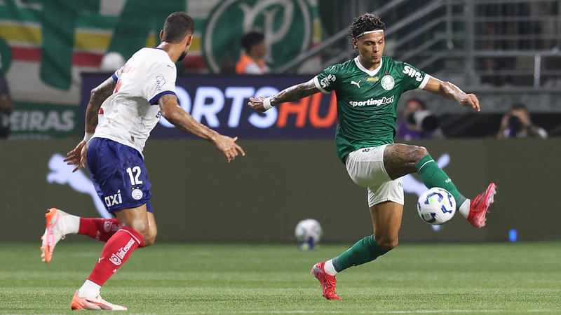 Palmeiras 0 x 1 Bahia - Verdão perde no fim e freia sequência invicta 3 Bahia bate Palmeiras no Brasileirao 2