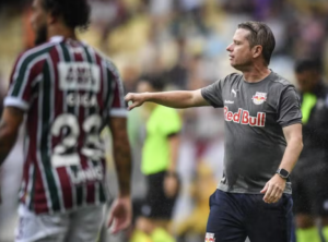 Seabra projeta crescimento do Red Bull Bragantino com semana cheia e lições após derrota