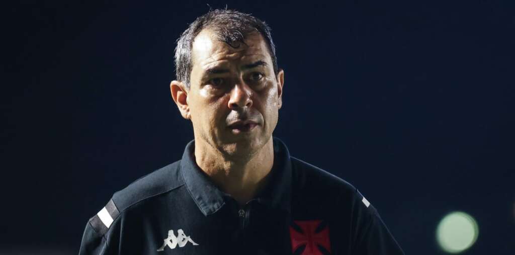 Carille volta a ser vaiado após empate do Vasco na Sul-Americana