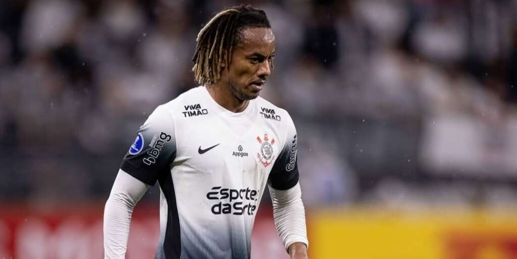 Flamengo x Corinthians - Jogo duro no Maracanã pelo Brasileirão 2 Carrillo