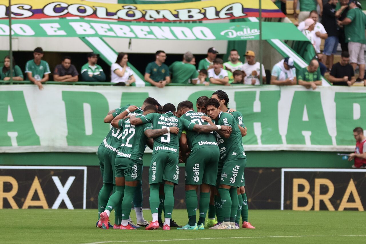 Chapecoense x Athletic-MG - Duelo de apertados na Série B 7 Chapecoense e Athletic se enfrentam na Serie B