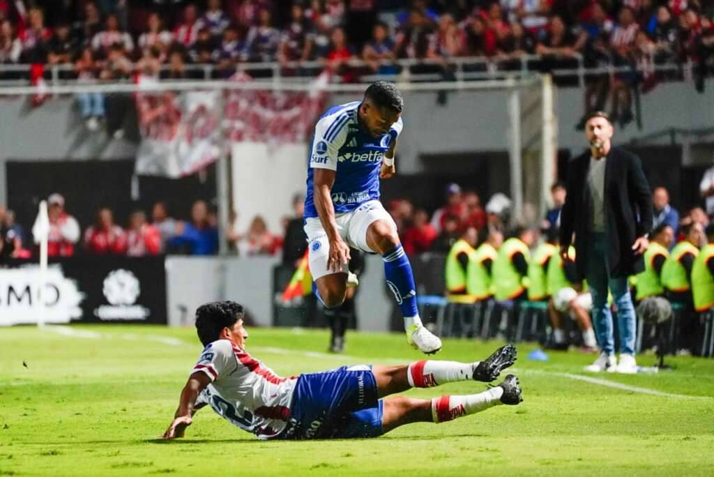 Unión-ARG 1 x 0 Cruzeiro – Estreia nada Cabulosa na Sul-Americana