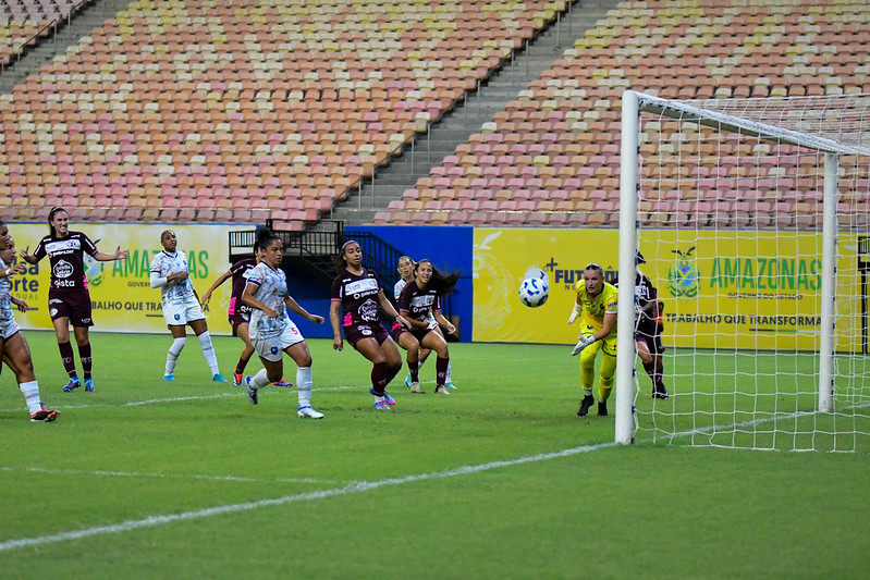 BRASILEIRÃO FEMININO: Ferroviária mantém invencibilidade e assume a ponta 3 Ferroviaria mantem a lideranca do Brasileirao Feminino 2