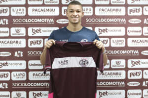 Série B: Ferroviária confirma a contratação de volante ex-Atlético-GO