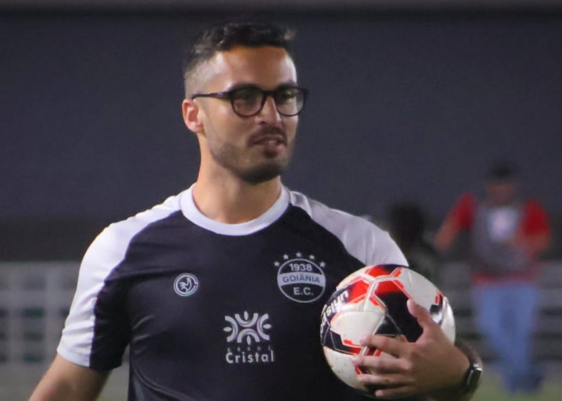 Goiânia anuncia saída de técnico após estreia com derrota na Série D