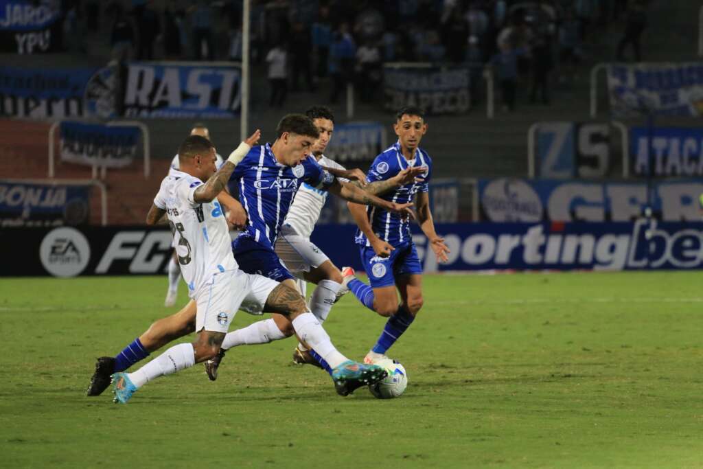 Godoy Cruz 2 x 2 Grêmio - Muitas emoções na Sul-Americana (Foto: Divulgação)