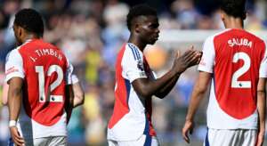 Arsenal poupa titulares para duelo com o Real Madrid e só fica no empate com o Everton