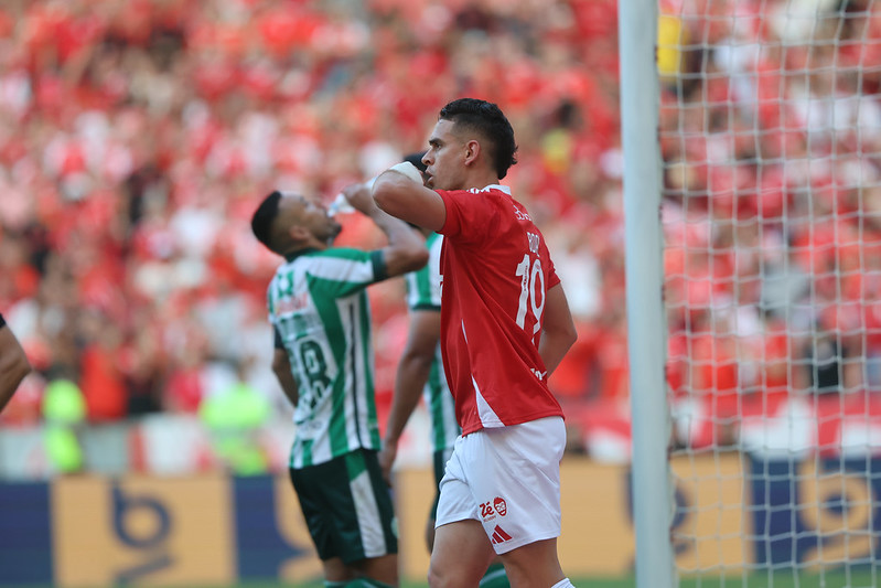 Internacional 3 x 1 Juventude - Colorado vira e encosta no G4 7 Internacional bate Juventude no Brasileirao 5