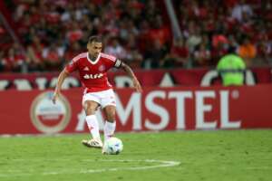 LIBERTADORES: Internacional vence 1ª e São Paulo vacila