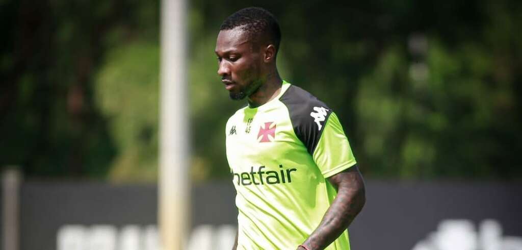 Loide Augusto perde espaço no Vasco e vai para o fim da fila