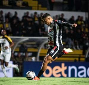 Criciúma 1 x 2 Operário-PR - Fantasma estreia na Série B com o pé direito