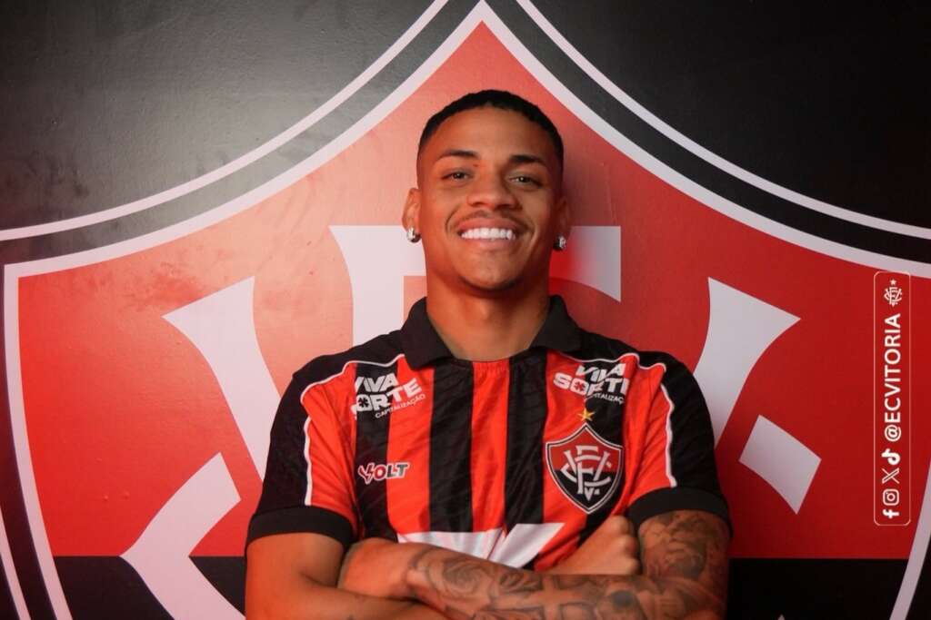 Vitória acerta contratação do lateral-esquerdo Maykon Jesus 2 Vitória acerta contratação do lateral-esquerdo Maykon Jesus (Foto: Victor Ferreira/ECV)