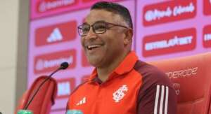 Internacional renova com técnico Roger Machado até 2026