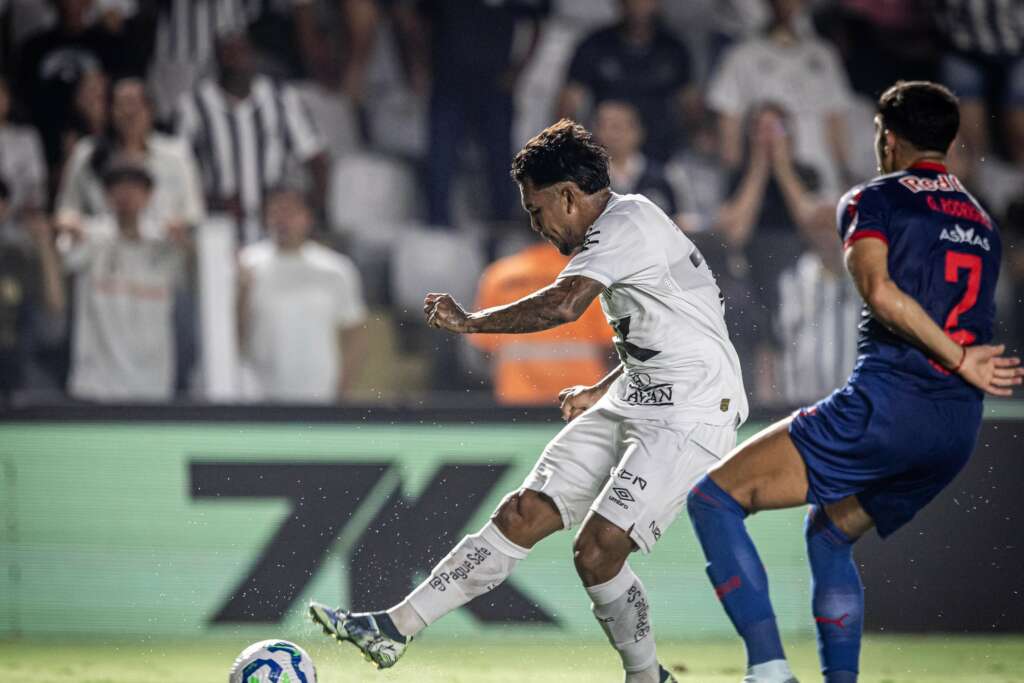 Santos 1 x 2 Red Bull Bragantino - Massa Bruta complica o Peixe 3 Massa Bruta complica o Peixe (Foto: Divulgação/Santos)