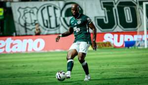 Goiás 2 x 2 Vila Nova - Clássico animado com gol no fim