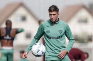 SUL-AMERICANA: Fluminense e Atlético-MG defendem liderança