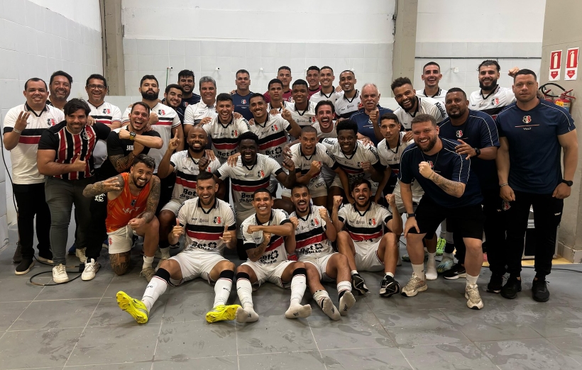 SÉRIE D: Inter de Limeira e Santa Cruz fecham 1ª rodada com vitórias 2 Elenco do Santa Cruz comemorando vitória na Série D