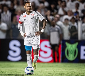 Neymar está fora do Santos novamente