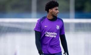 Hugo Souza volta e crê em recuperação do Corinthians: 'Vamos por mais'