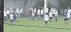 Torcedores invadem CT e interrompem o treino do Santos; PM é acionada