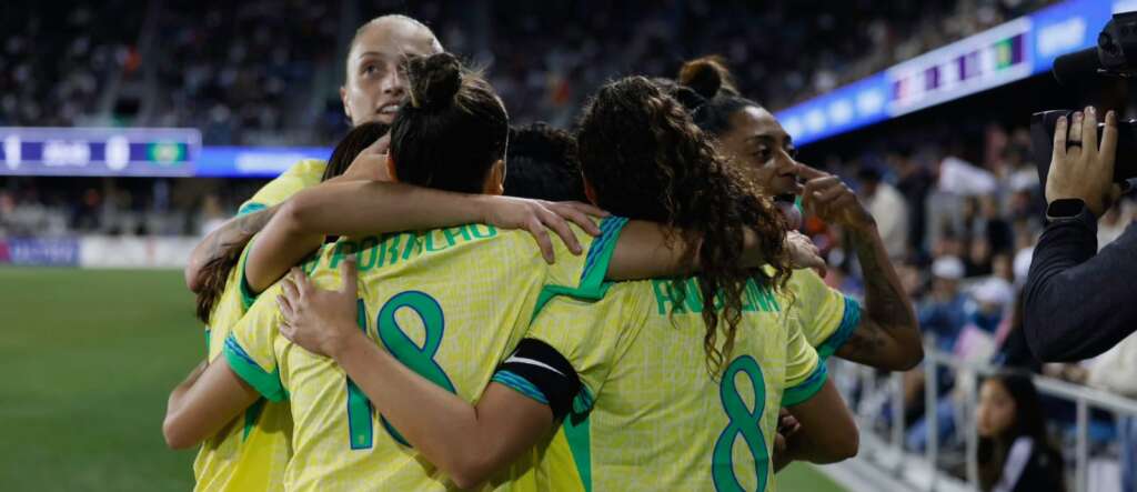 Amanda Gutierres exalta vitória da seleção feminina contra os EUA