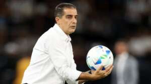Renato Paiva aponta erros técnicos e vê postura inaceitável na derrota do Botafogo