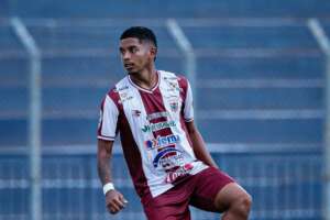 Maringá acerta contratação do meia Ibson para a disputa da Série C