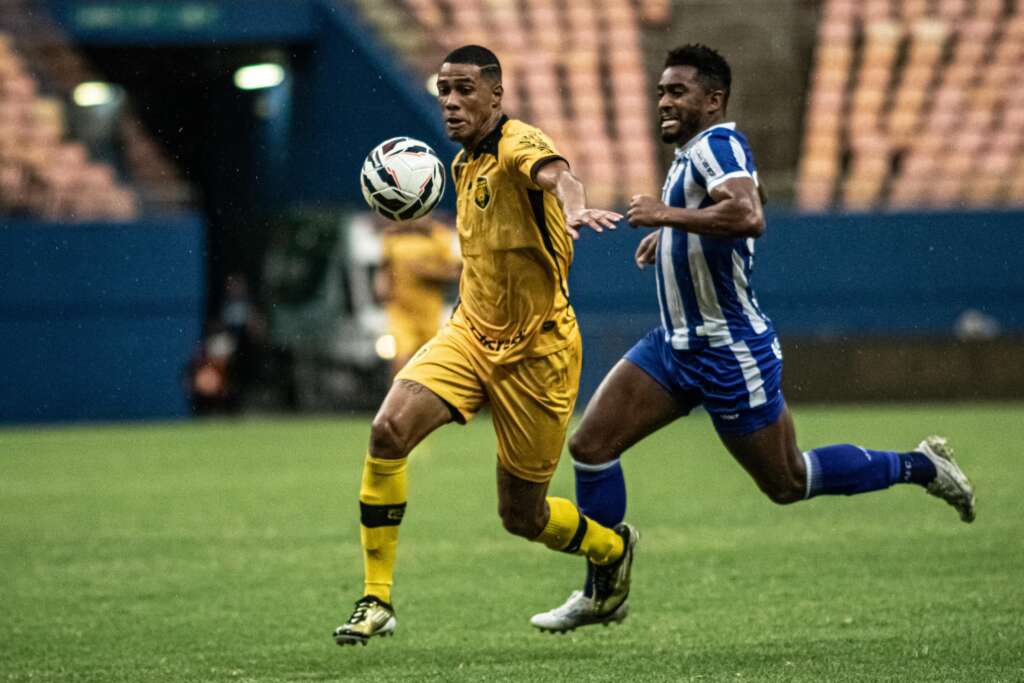 Amazonas 0 x 2 Avaí - Leão da Ilha vence fora de casa 3 Amazonas 0 x 2 Avaí - Leão da Ilha vence fora de casa (Foto: João Normando/AMFC)