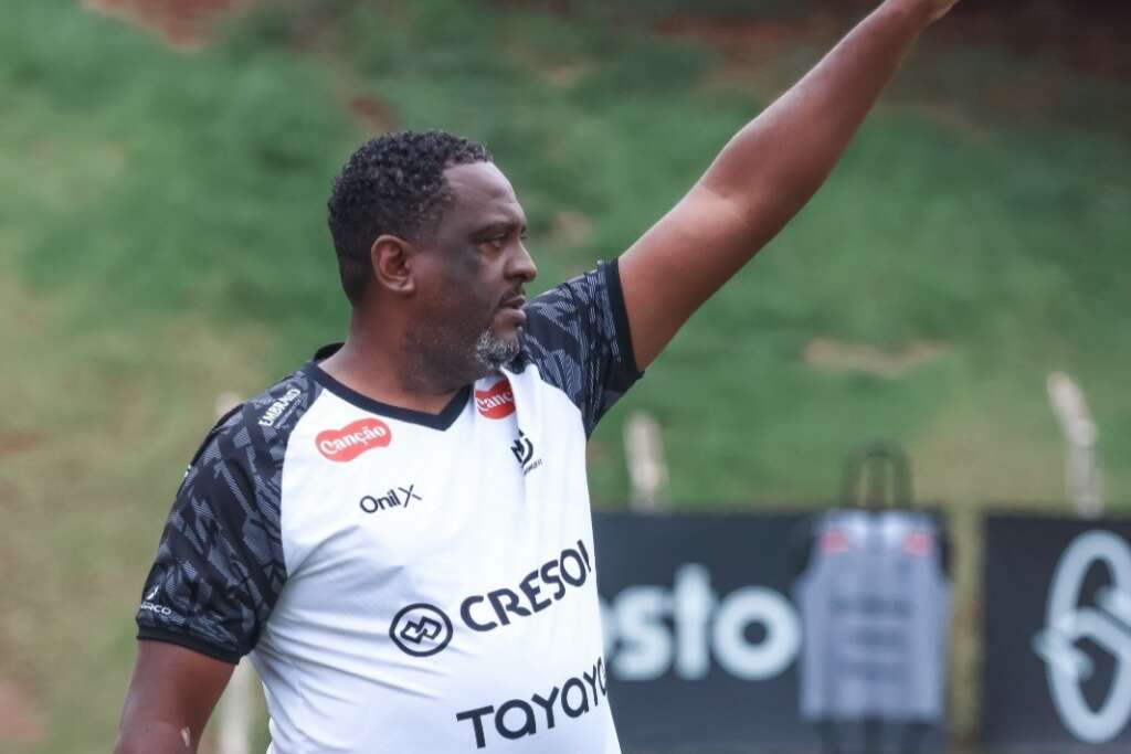 Maringá defende invencibilidade de 10 partidas antes de clássico 2 Maringá defende invencibilidade de 10 partidas antes de clássico (Foto: Divulgação/Dogao)