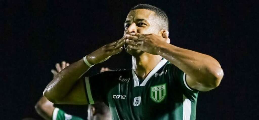 Zé Vitor se despede do Boavista e inicia trajetória na Bulgária 2 Ze Vitor 1