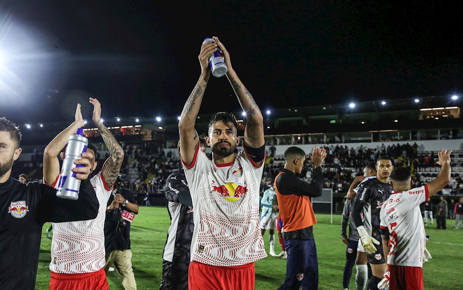 Pedro Henrique celebra reencontro com o Nabi Abi Chedid e marca trajetória no Red Bull Bragantino