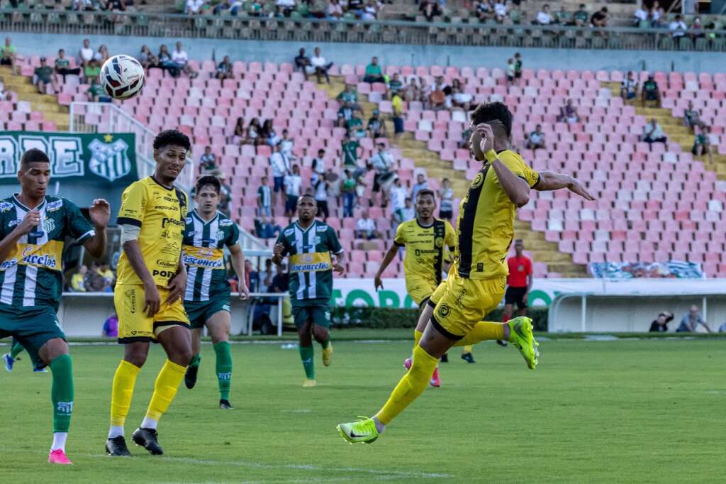 Uberlândia-MG 1 x 1 FC Cascavel-PR – Gols saíram somente no segundo tempo