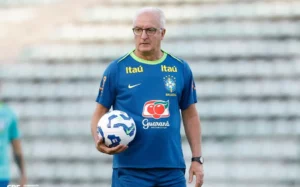 Dorival chega ao Corinthians sem principais craques e com problemas antigos na defesa